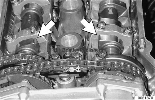 Engine and cylinder head service, including VANOS timing chain setup and adjustment.
Section 117 Camshaft
Timing Chain